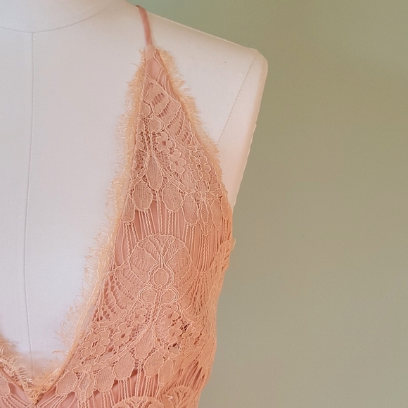Stylestalker Blush Pink Lace Romper - Picture 7 of 9